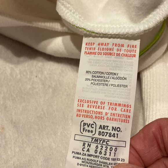 NWT Size M Women’s PUMA Hoodie - Picture 12 of 12